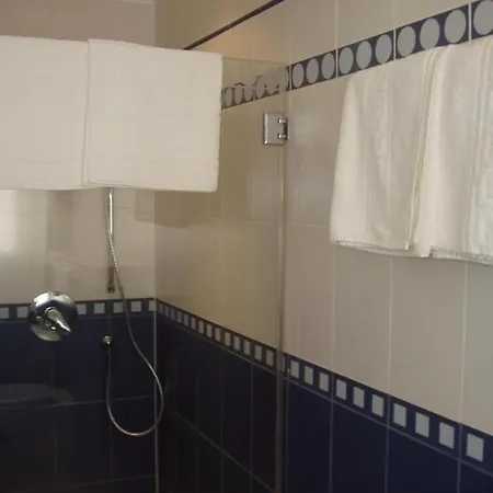 아파트 Sleeps 4 Pool Wifi
